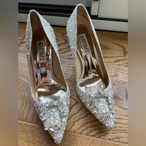 Sparkly White Glitter Badgley Mischka High Heels/Pumps